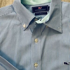 Vineyard Vines LS slim fit whale shirt Medium